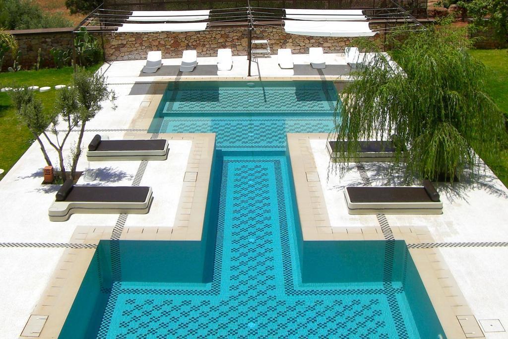 pool at domain de malika