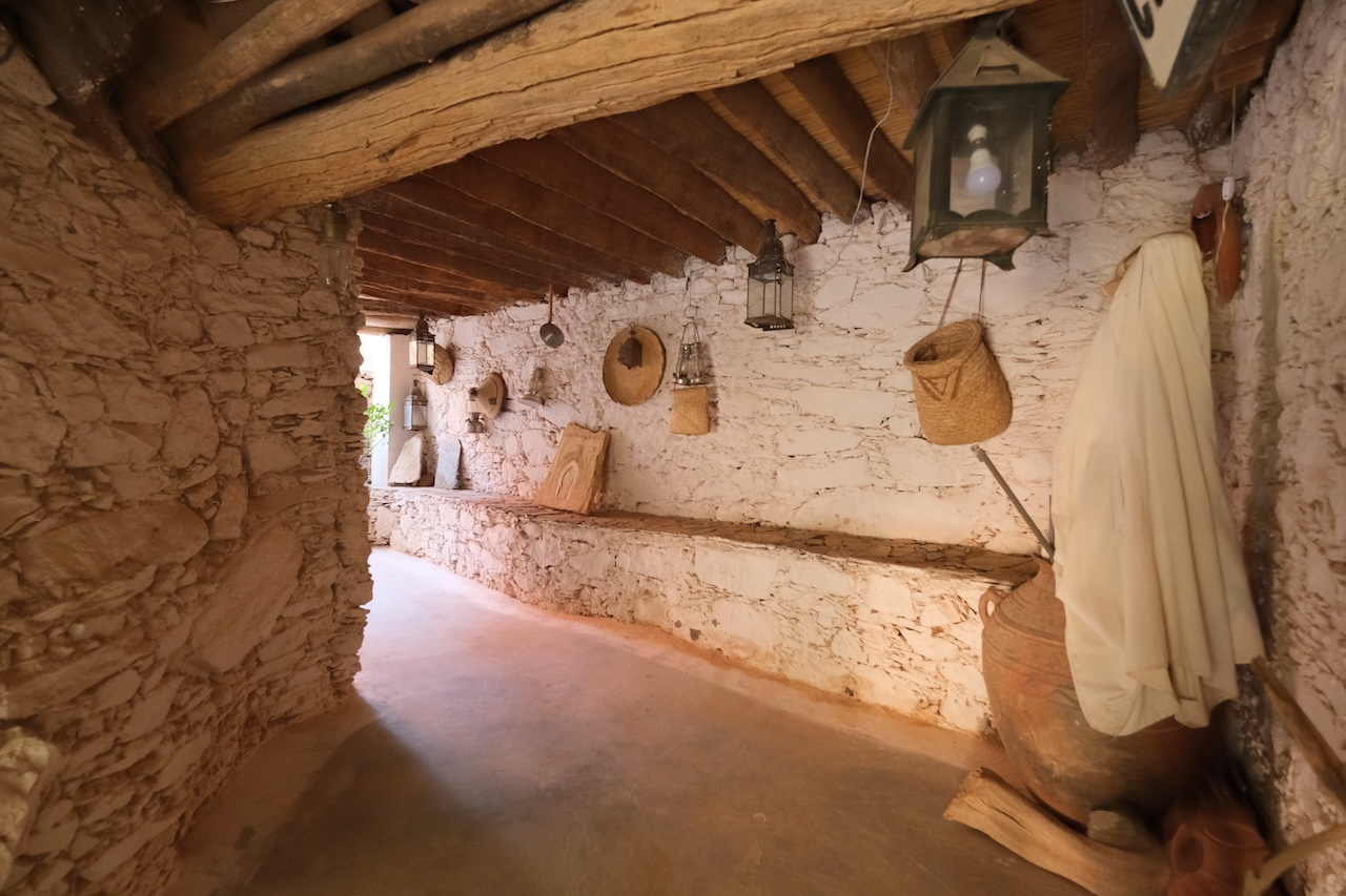 Tigmi Bulbul, Amtoudi