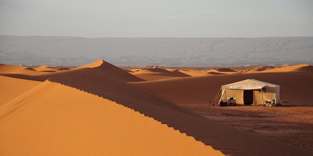erg chigaga dunes and tent