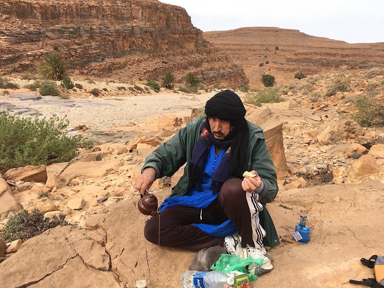 hassan pouring moroccan tea