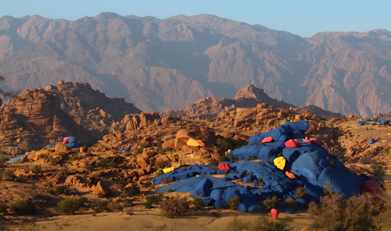 painted rocks tafraoute