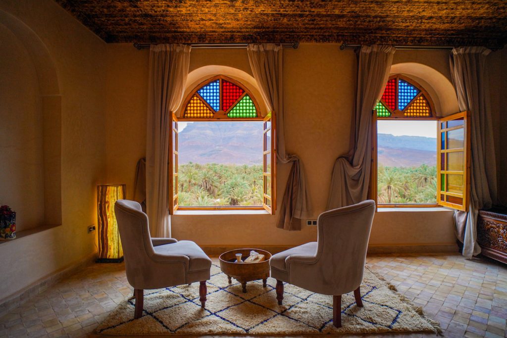 Kasbah & Dar Hnini - Eden on the way to Erg Chigaga 1 Kasbah Hnini view on palm grove from suite