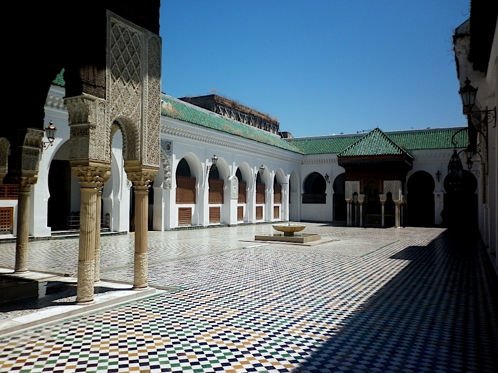 Qarawiyin mosque inside the main courtyard 2017